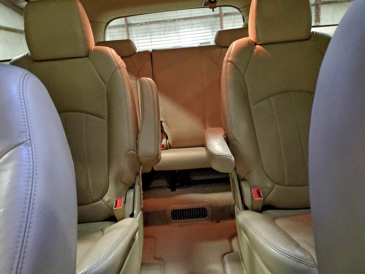 2011 BUICK ENCLAVE CXL photo 10