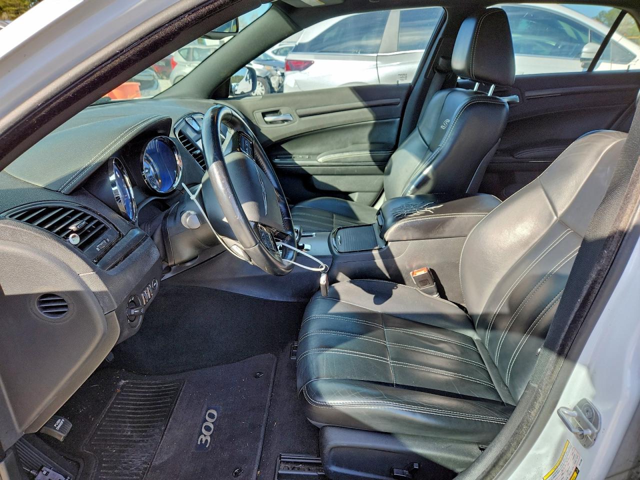 2014 CHRYSLER 300 S photo 7
