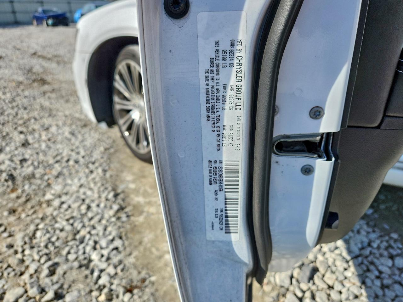 2014 CHRYSLER 300 S photo 12
