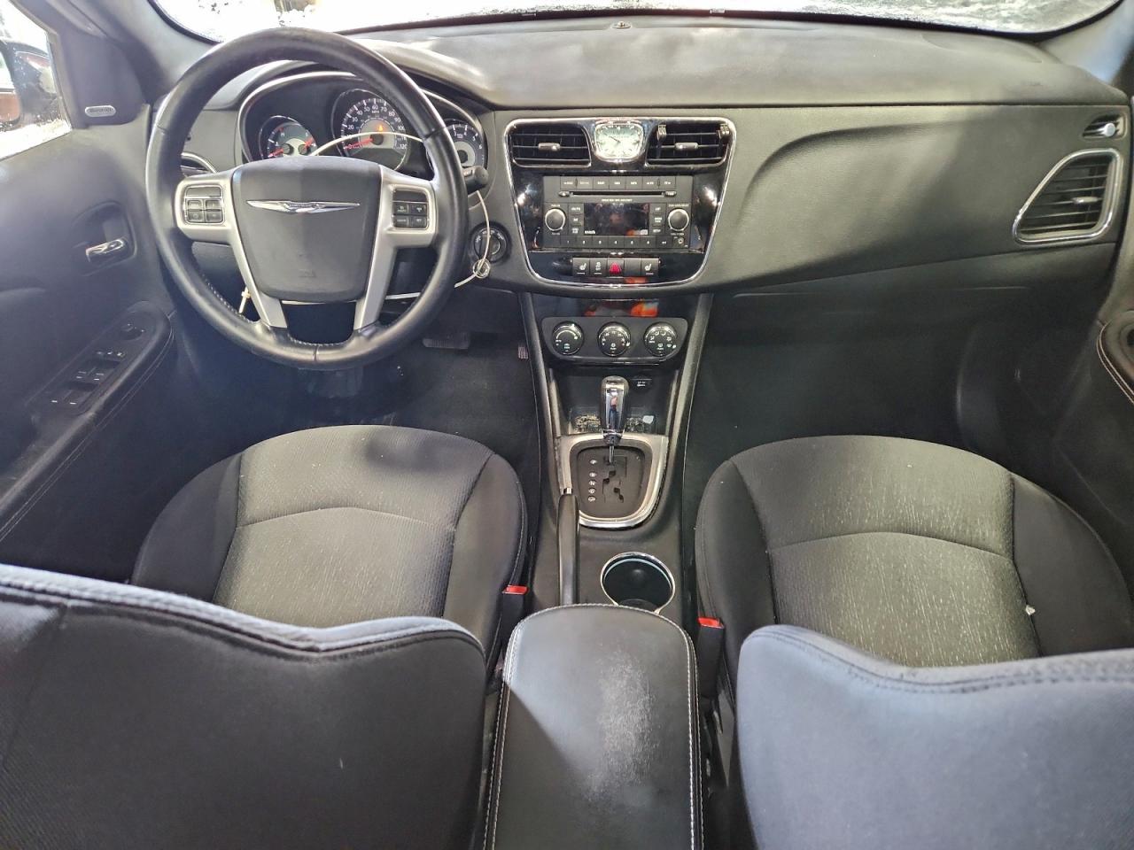 2013 CHRYSLER 200 LIMITED photo 8