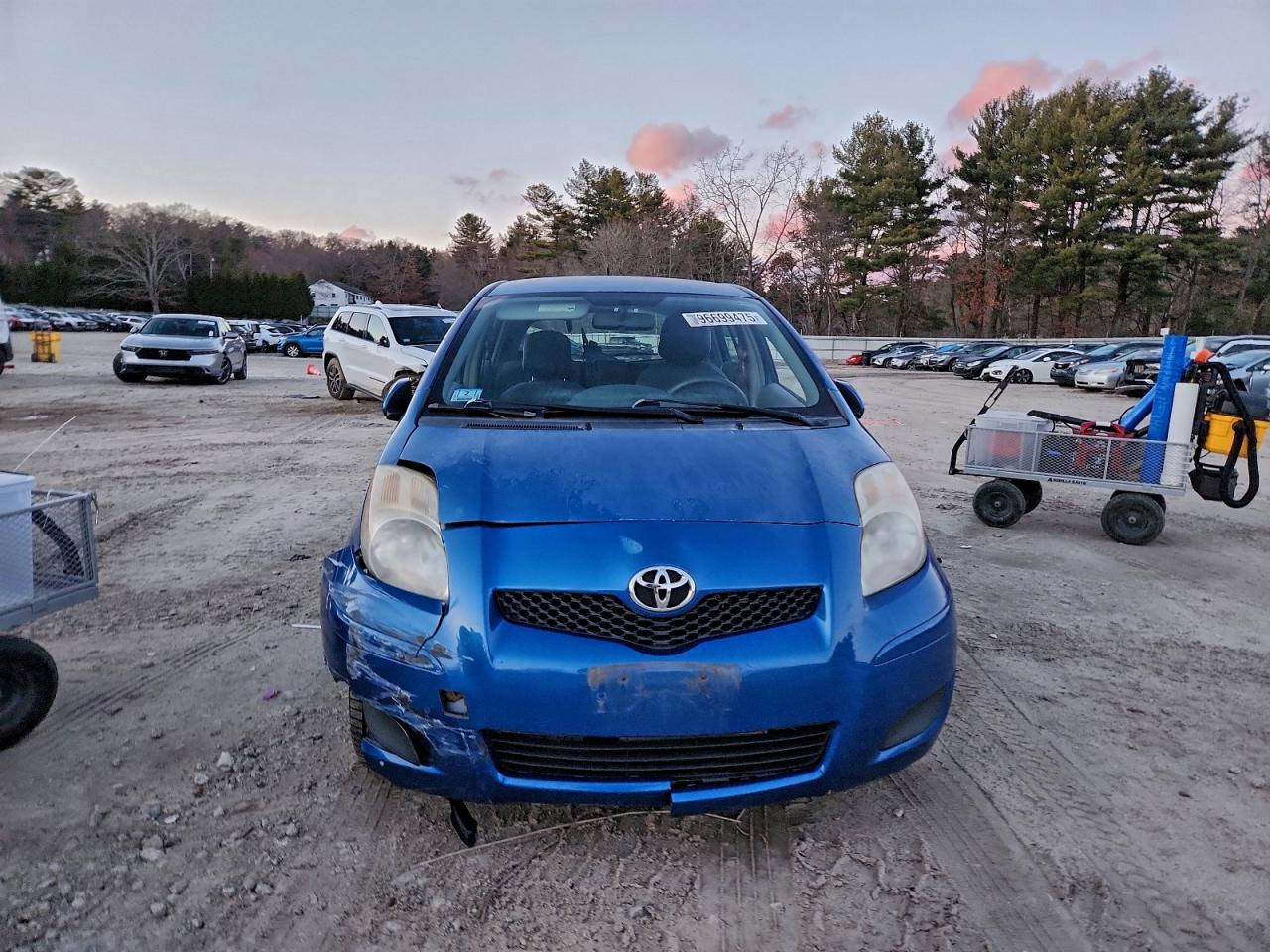 2010 TOYOTA YARIS photo 5