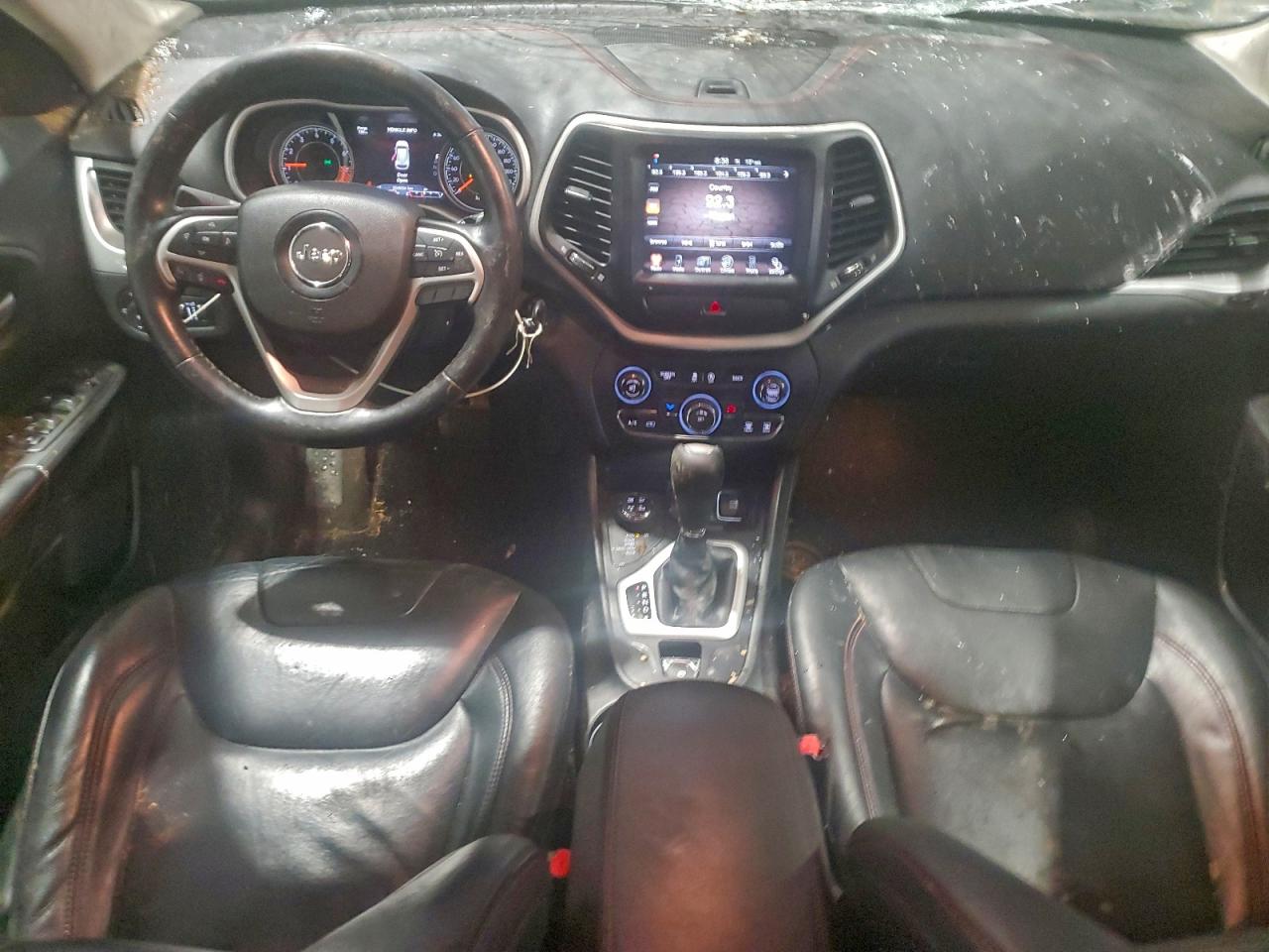2015 JEEP CHEROKEE TRAILHAWK photo 8