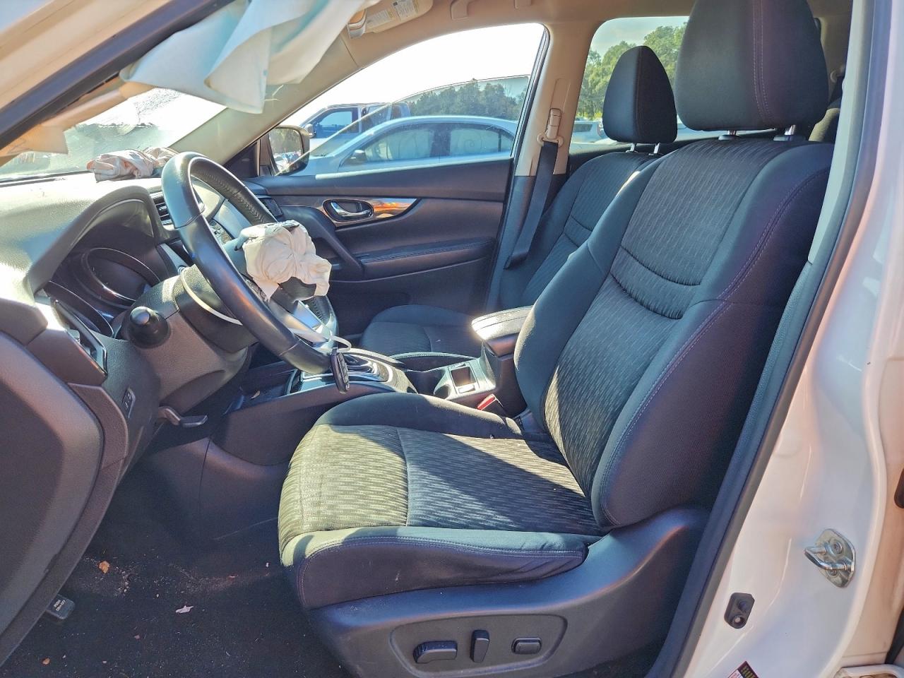 2017 NISSAN ROGUE S photo 7