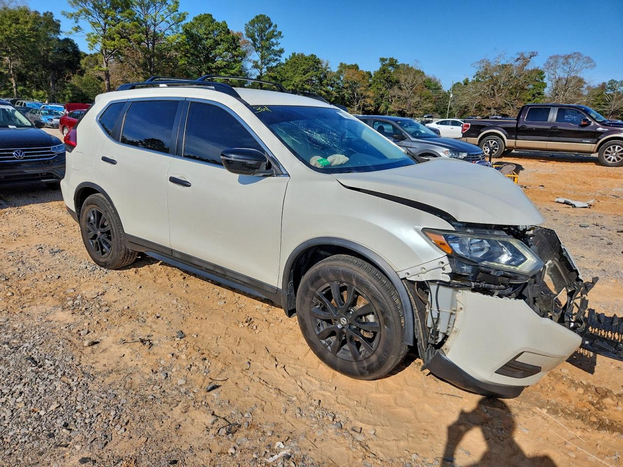 2017 NISSAN ROGUE S photo 4