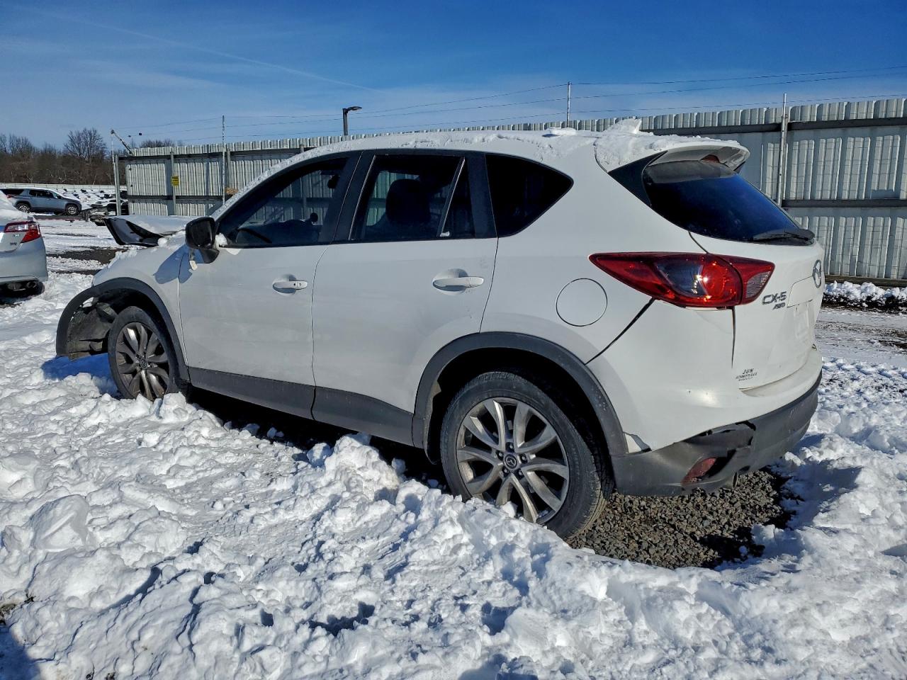 2015 MAZDA CX-5 GT photo 2