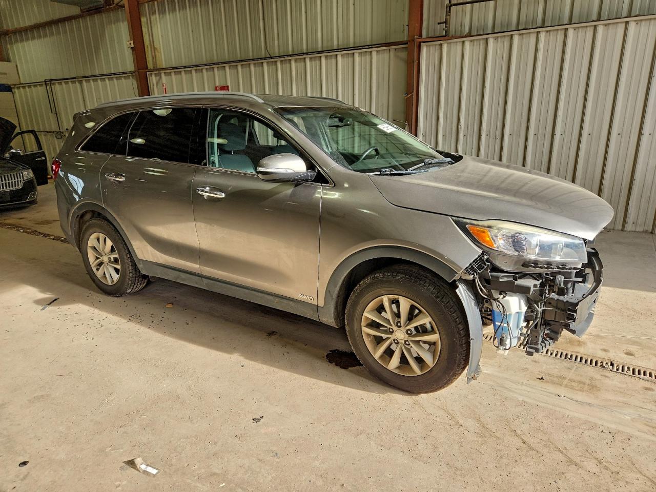 2017 KIA SORENTO LX photo 4