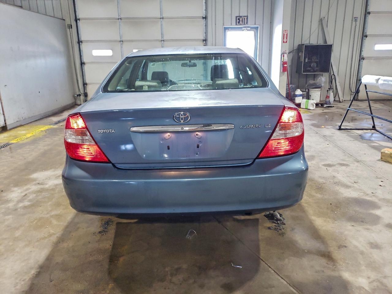 2004 TOYOTA CAMRY LE photo 6