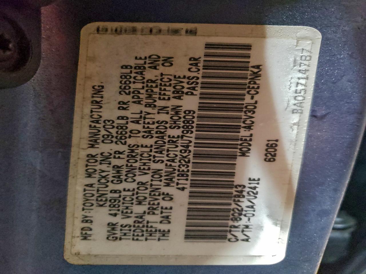2004 TOYOTA CAMRY LE photo 12