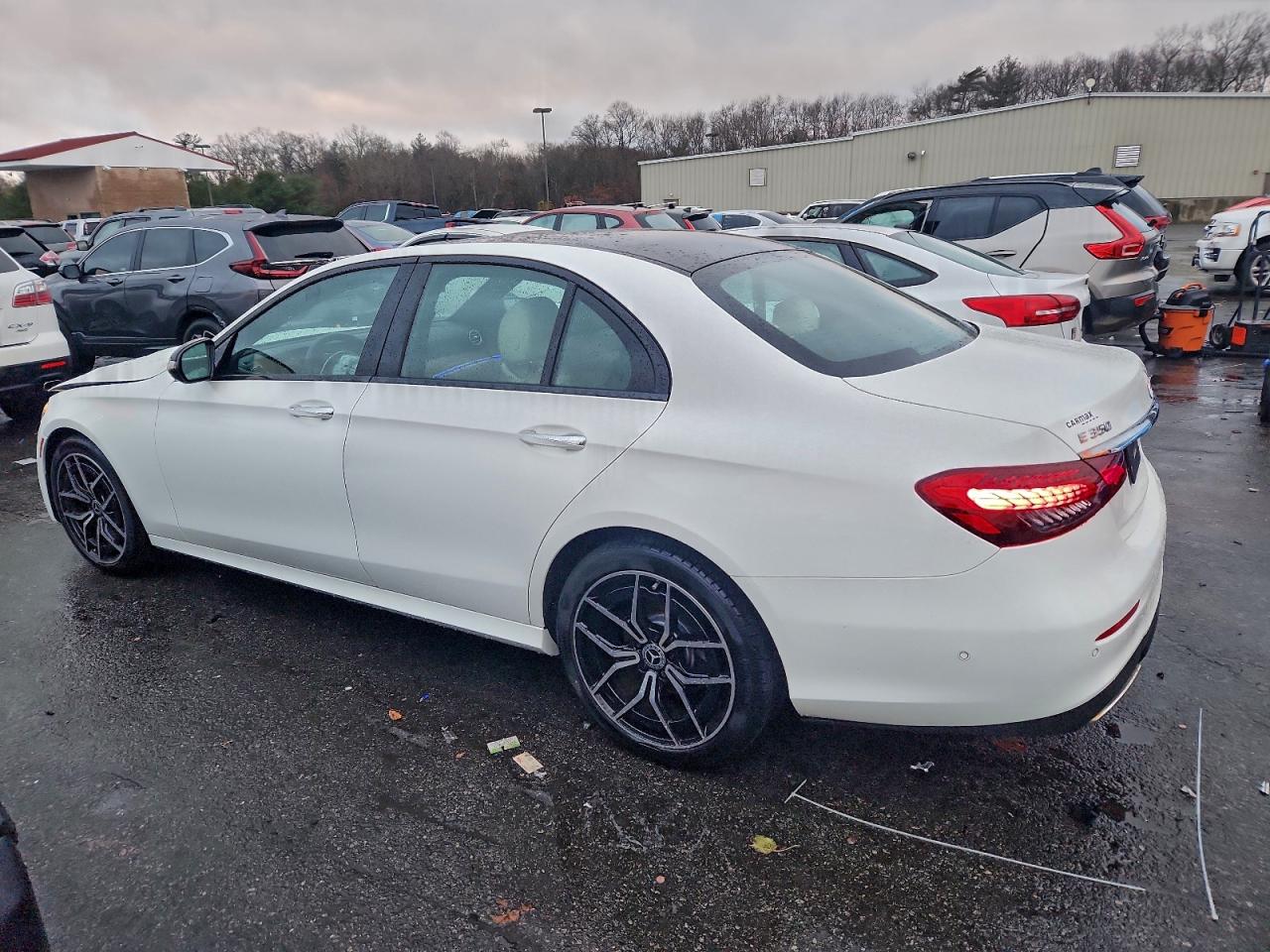 2023 MERCEDES-BENZ E 350 photo 2