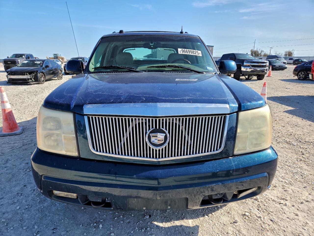 2005 CADILLAC ESCALADE EXT photo 9