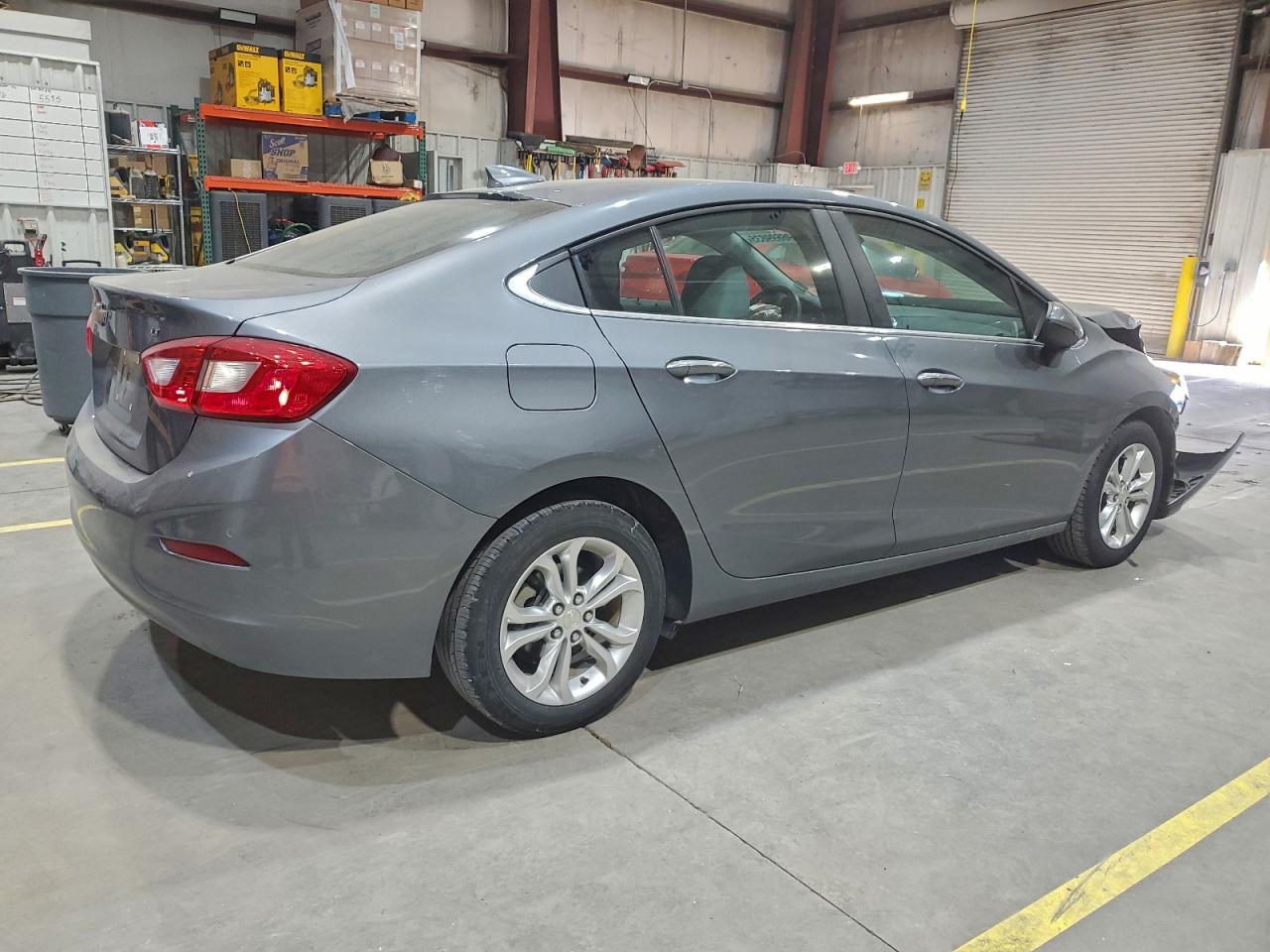 2019 CHEVROLET CRUZE LT photo 5