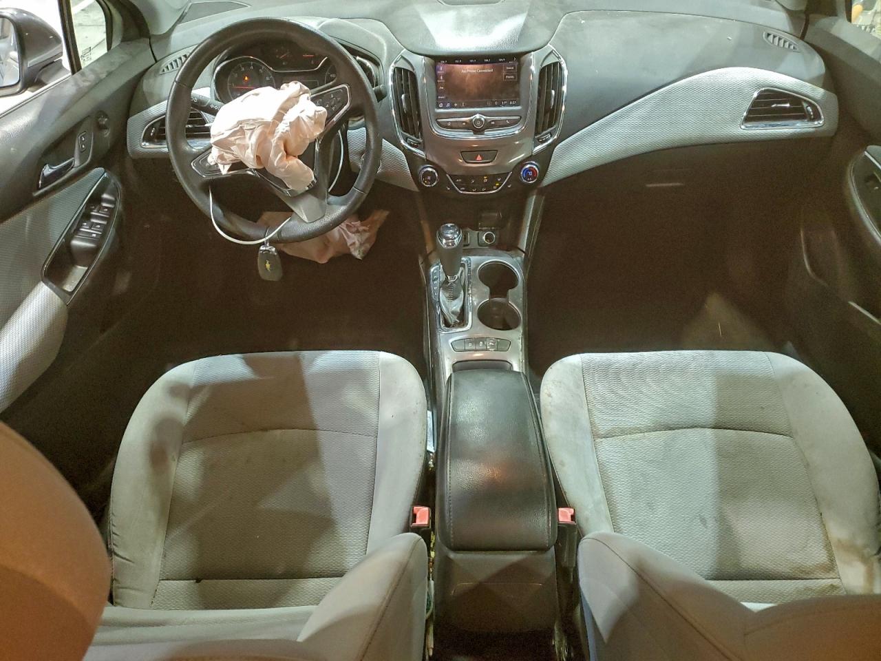 2019 CHEVROLET CRUZE LT photo 15