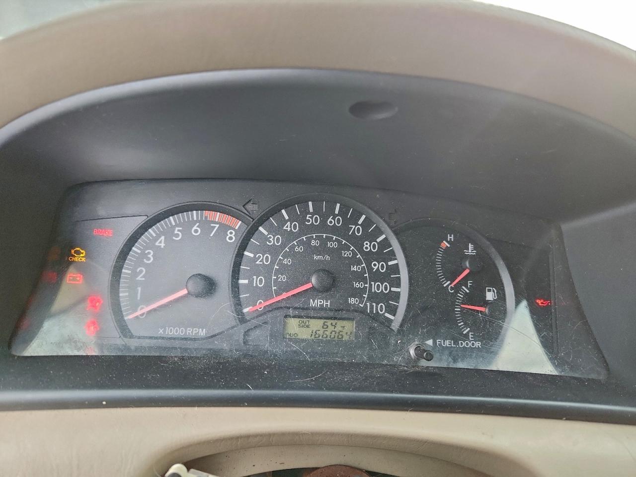 2005 TOYOTA COROLLA CE photo 9