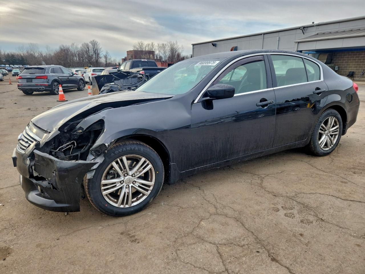 2013 INFINITI G37