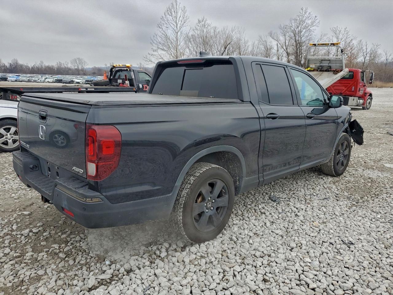 2019 HONDA RIDGELINE BLACK EDITION photo 3