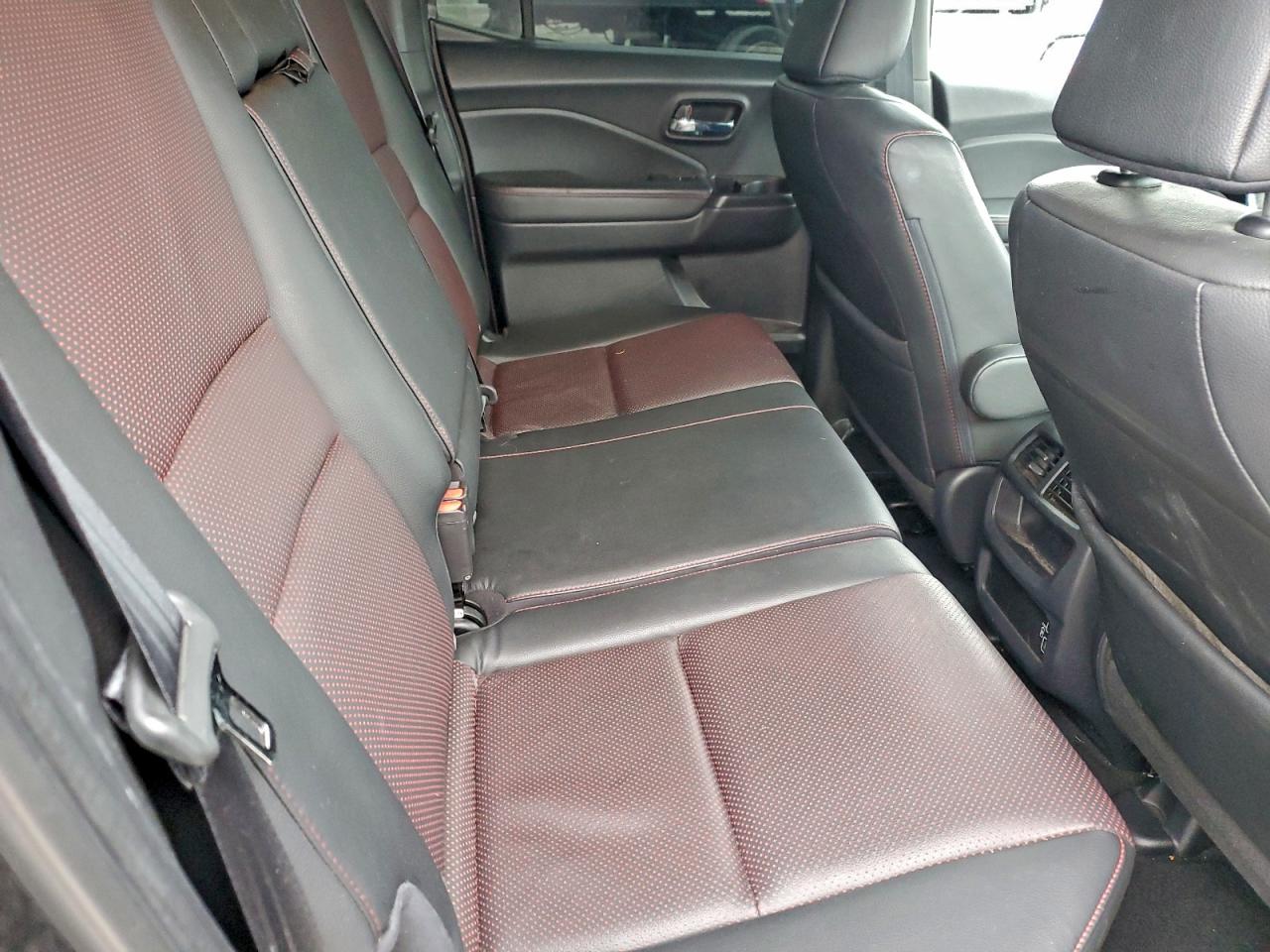 2019 HONDA RIDGELINE BLACK EDITION photo 10