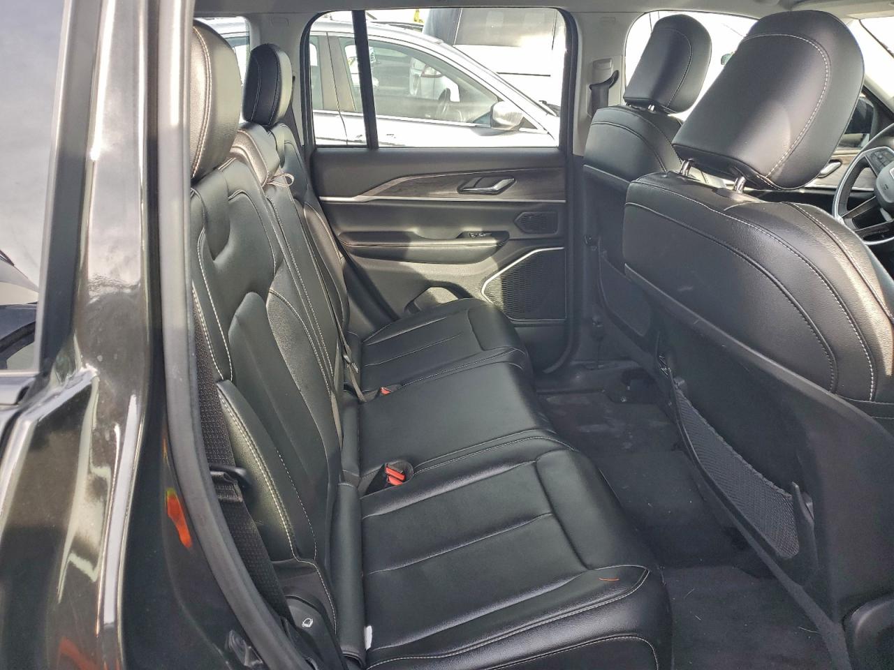 2024 JEEP GRAND CHEROKEE LIMITED 4XE photo 11