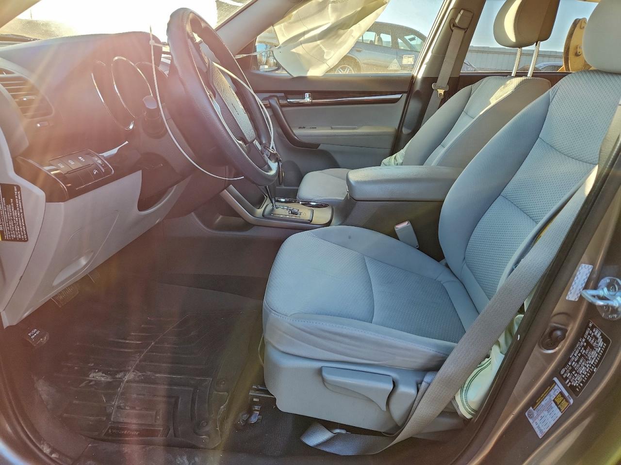 2011 KIA SORENTO BASE photo 7