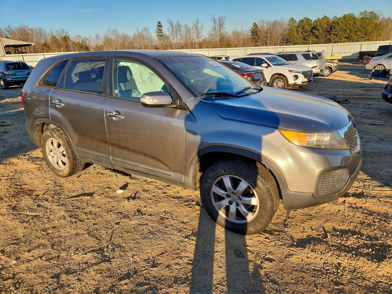 2011 KIA SORENTO BASE photo 4