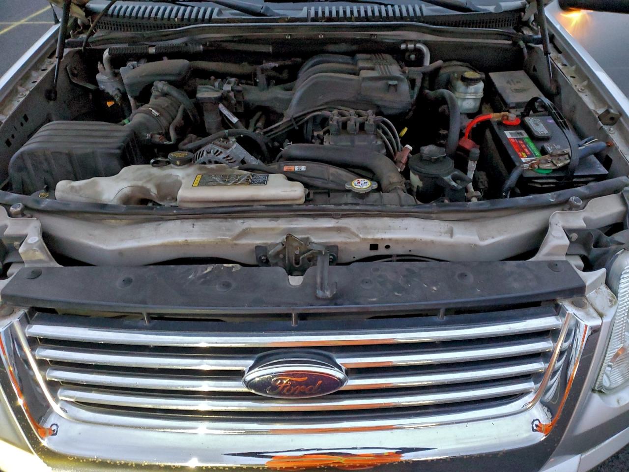 2010 FORD EXPLORER XLT photo 12