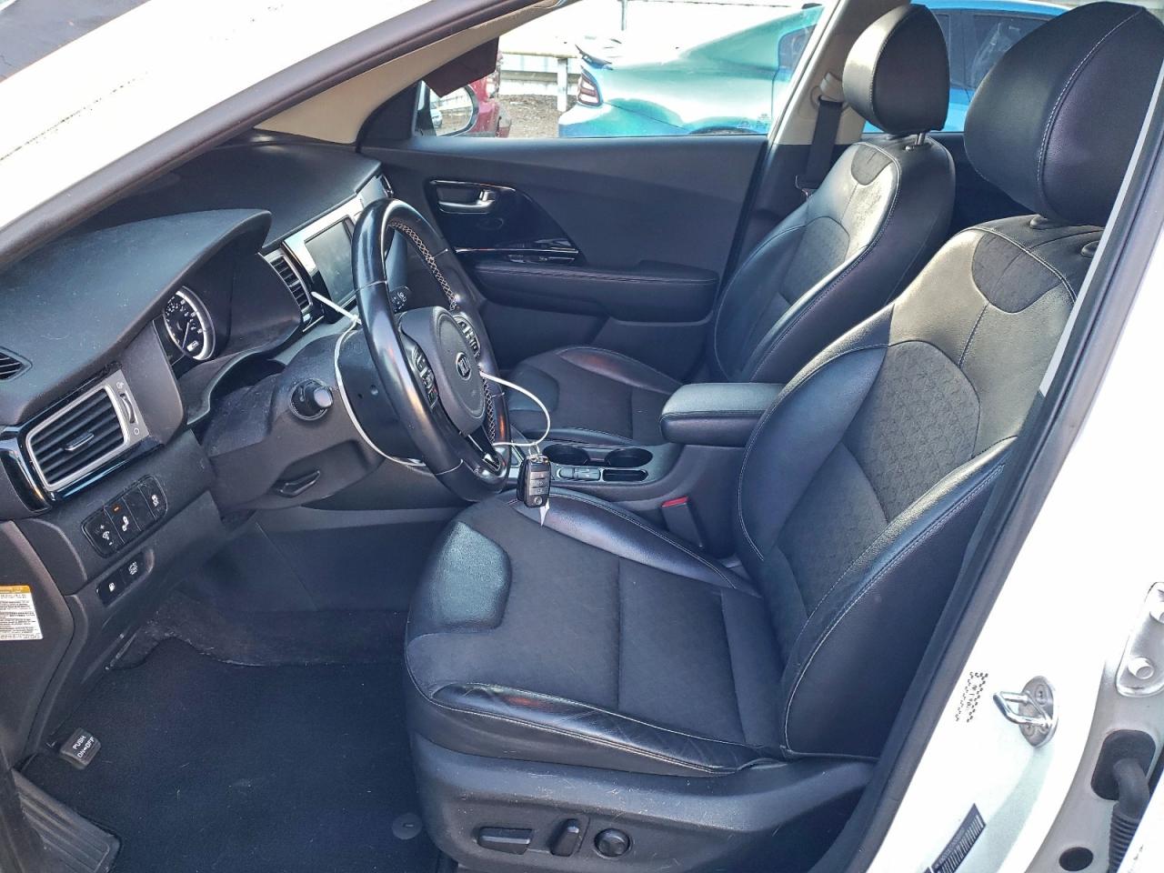 2017 KIA NIRO EX photo 7