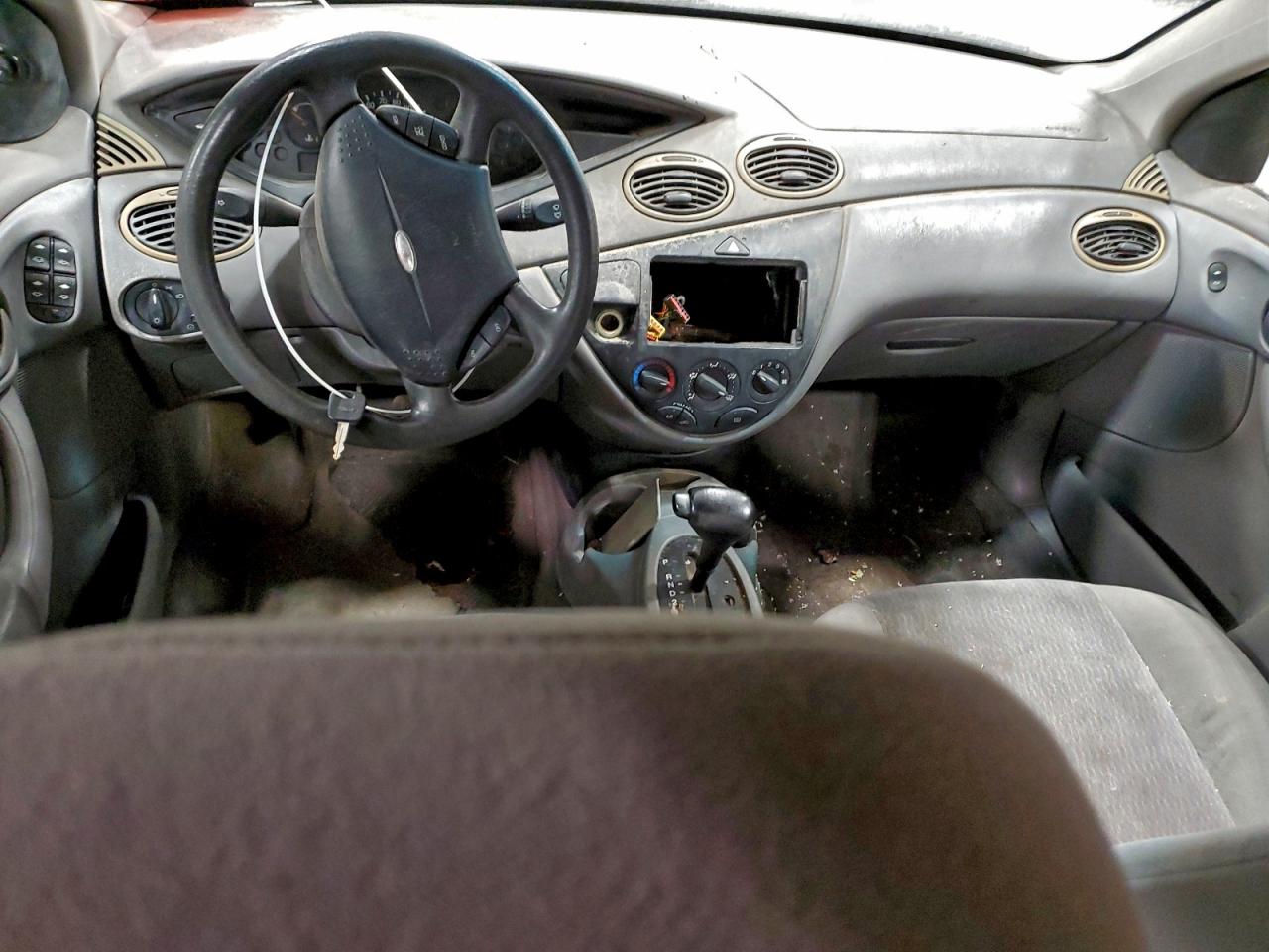 2001 FORD FOCUS SE photo 8