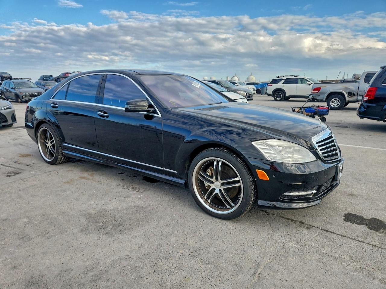 2013 MERCEDES-BENZ S 550 4MATIC photo 4