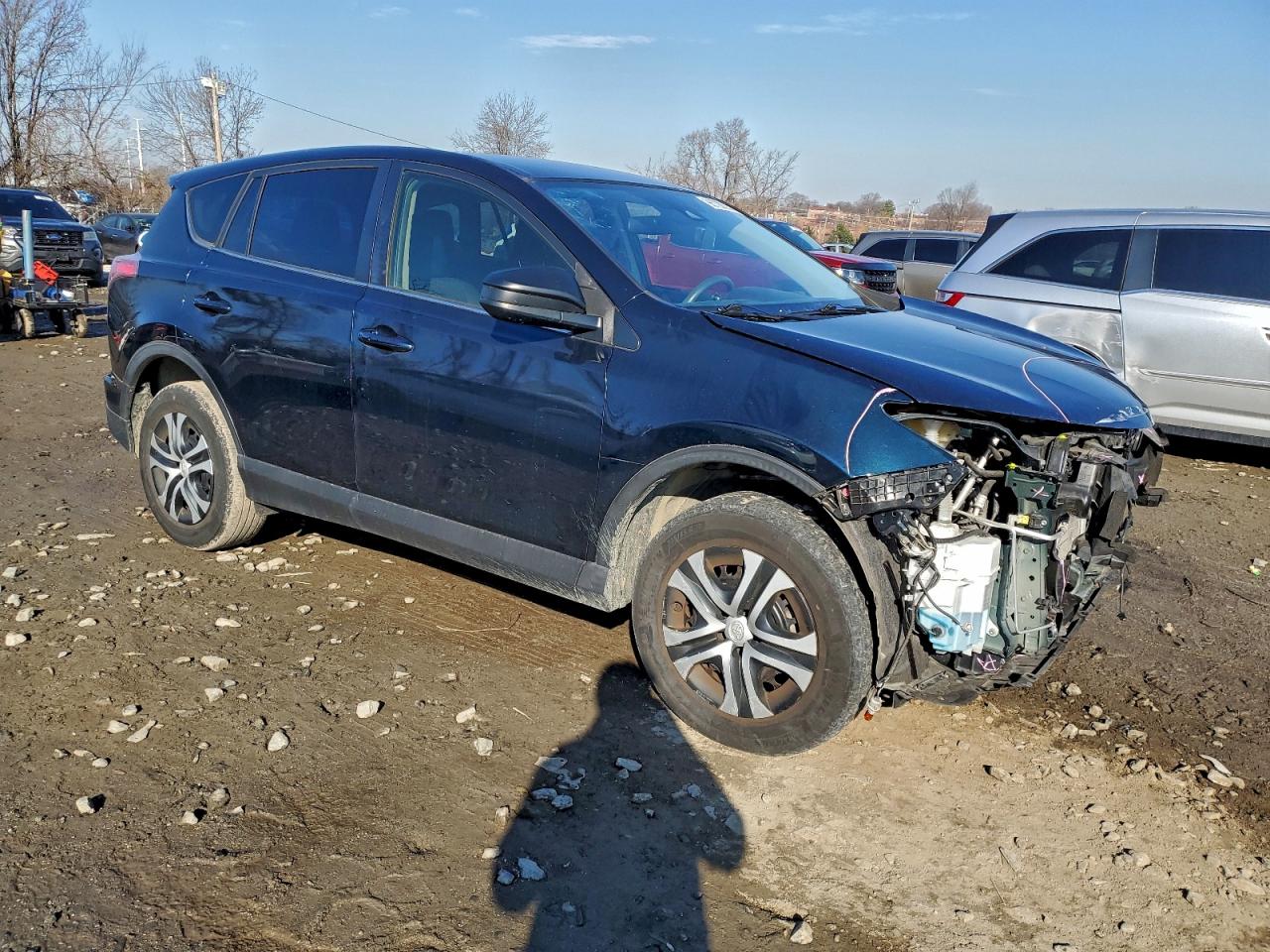 2018 TOYOTA RAV4 LE photo 4