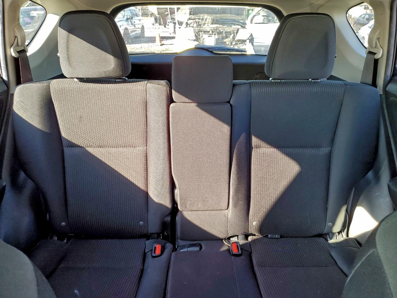 2018 TOYOTA RAV4 LE photo 10