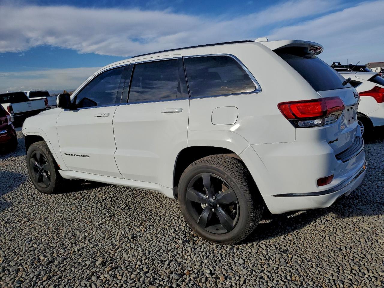 2016 JEEP GRAND CHEROKEE OVERLAND photo 2