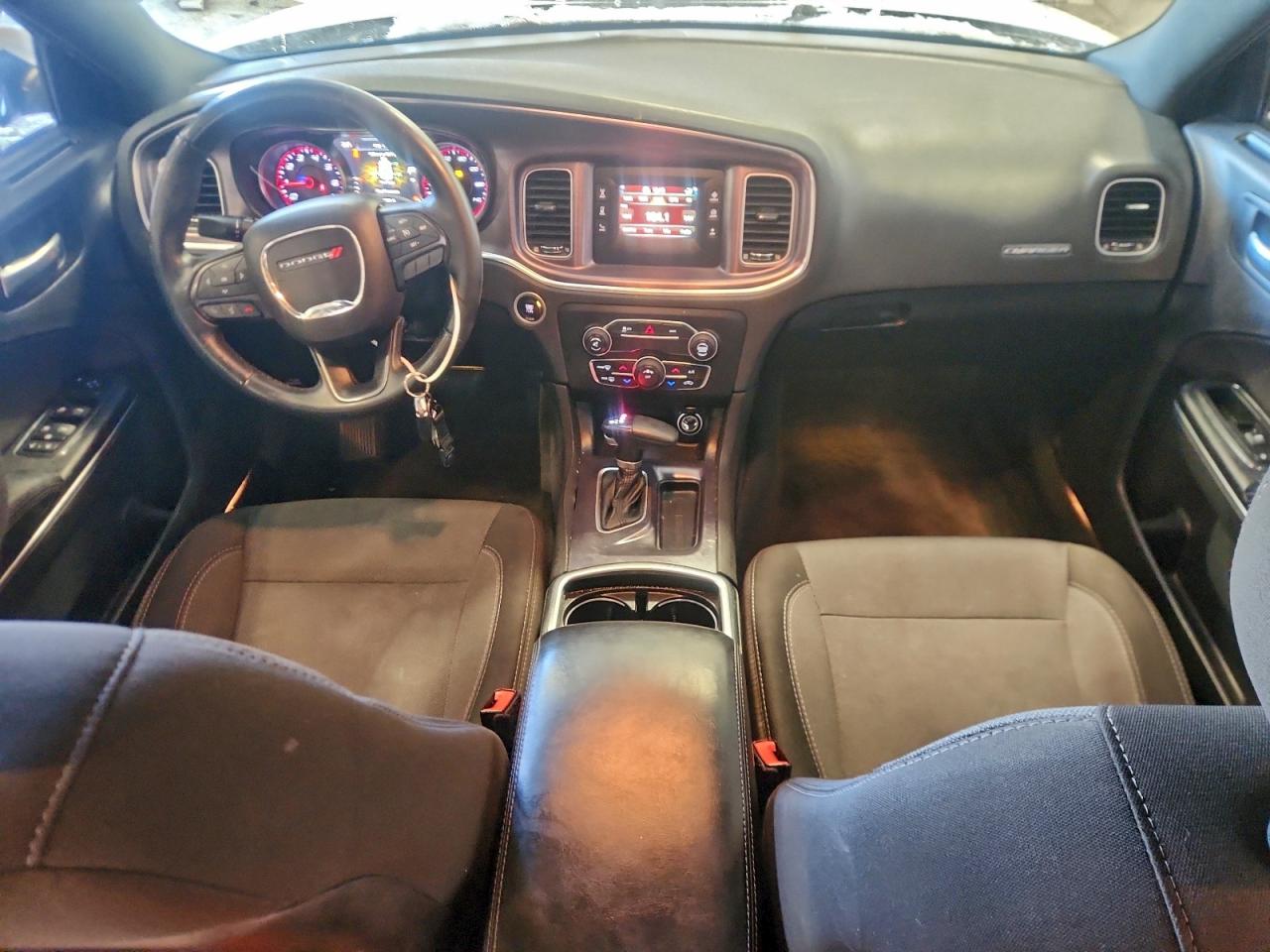 2015 DODGE CHARGER SE photo 8