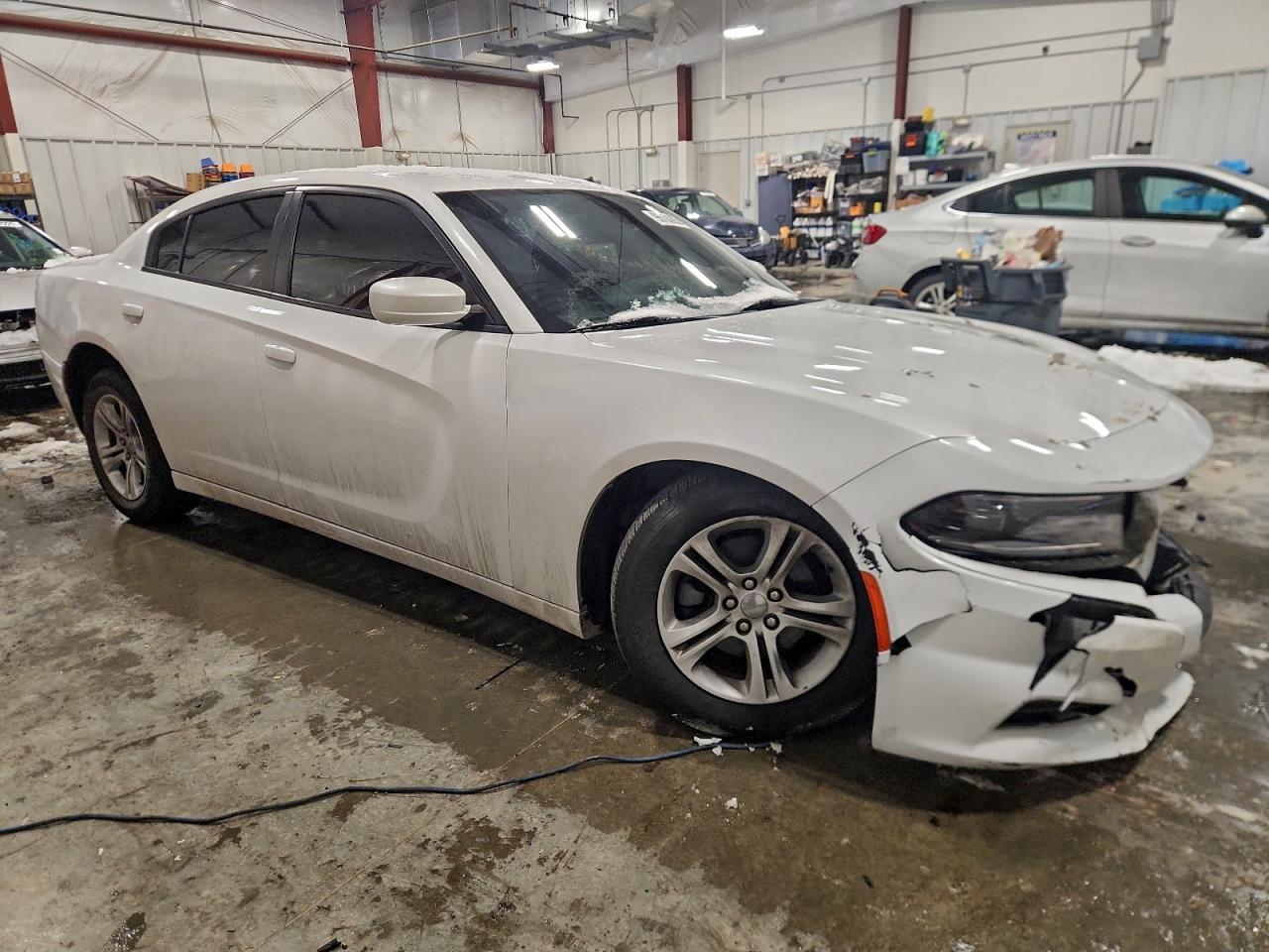 2015 DODGE CHARGER SE photo 4
