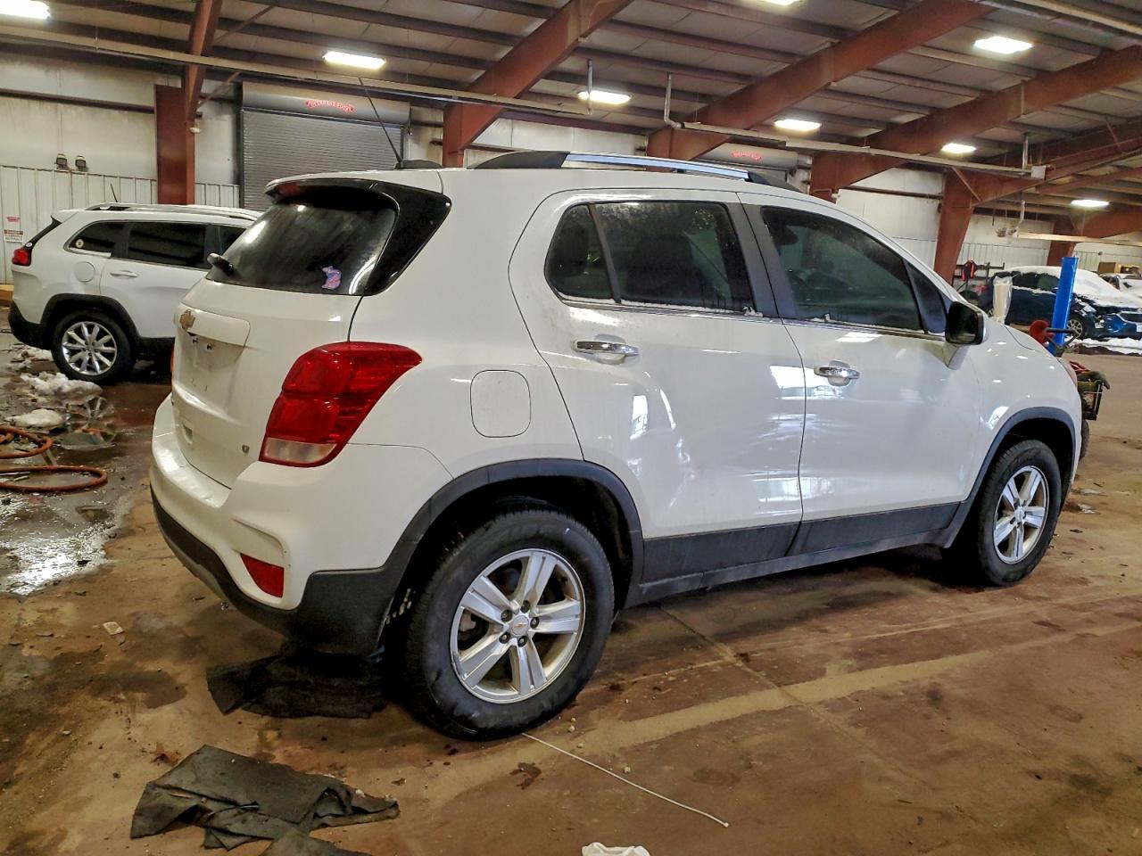 2019 CHEVROLET TRAX 1LT photo 3