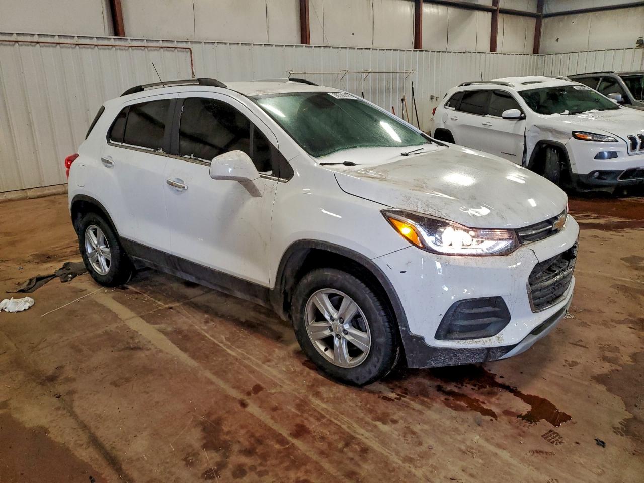 2019 CHEVROLET TRAX 1LT photo 4