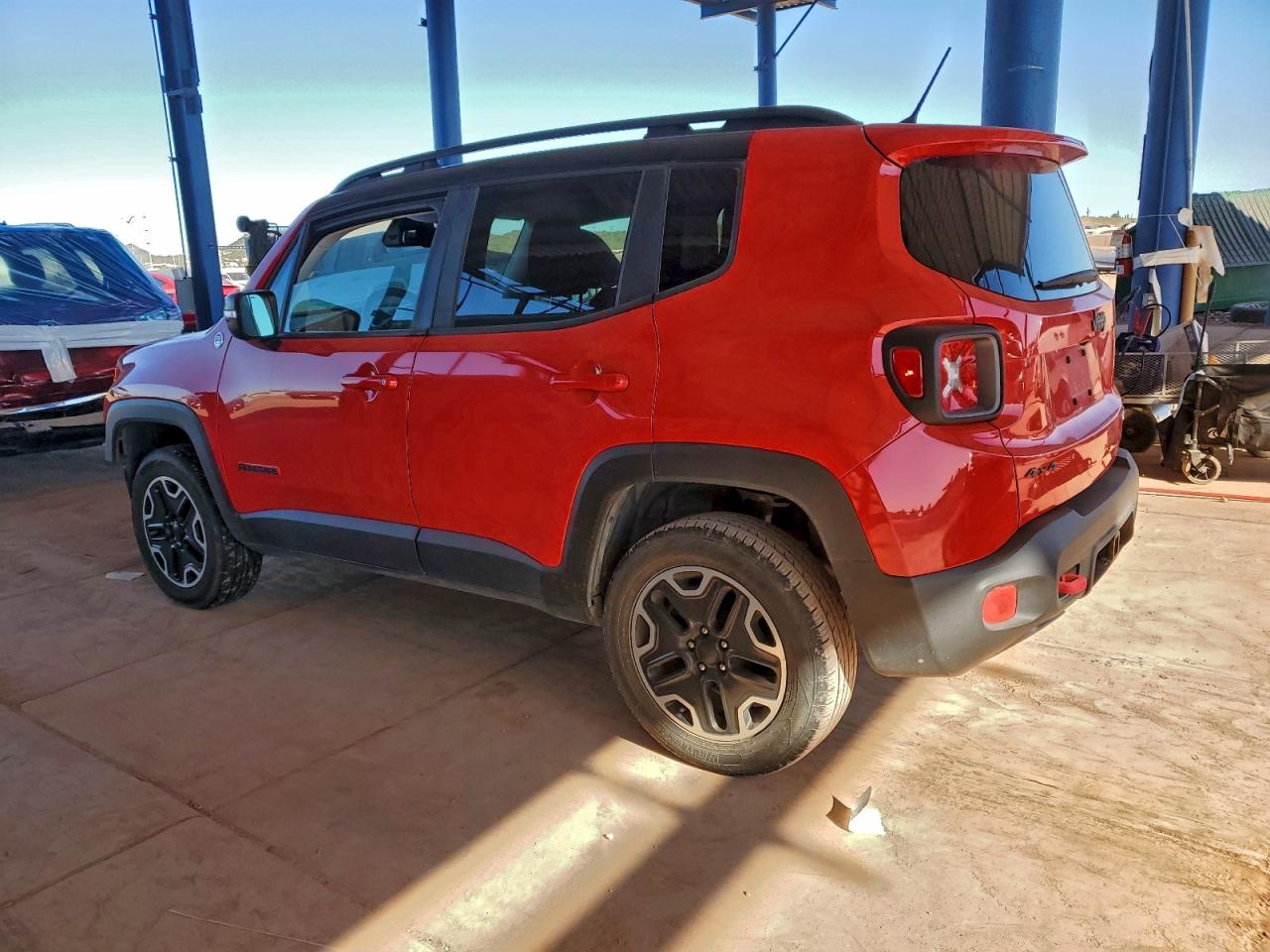 2017 JEEP RENEGADE TRAILHAWK photo 2