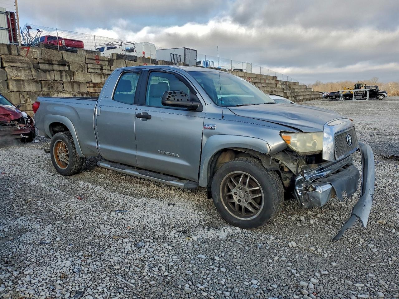 2007 TOYOTA TUNDRA DOUBLE CAB SR5 photo 4