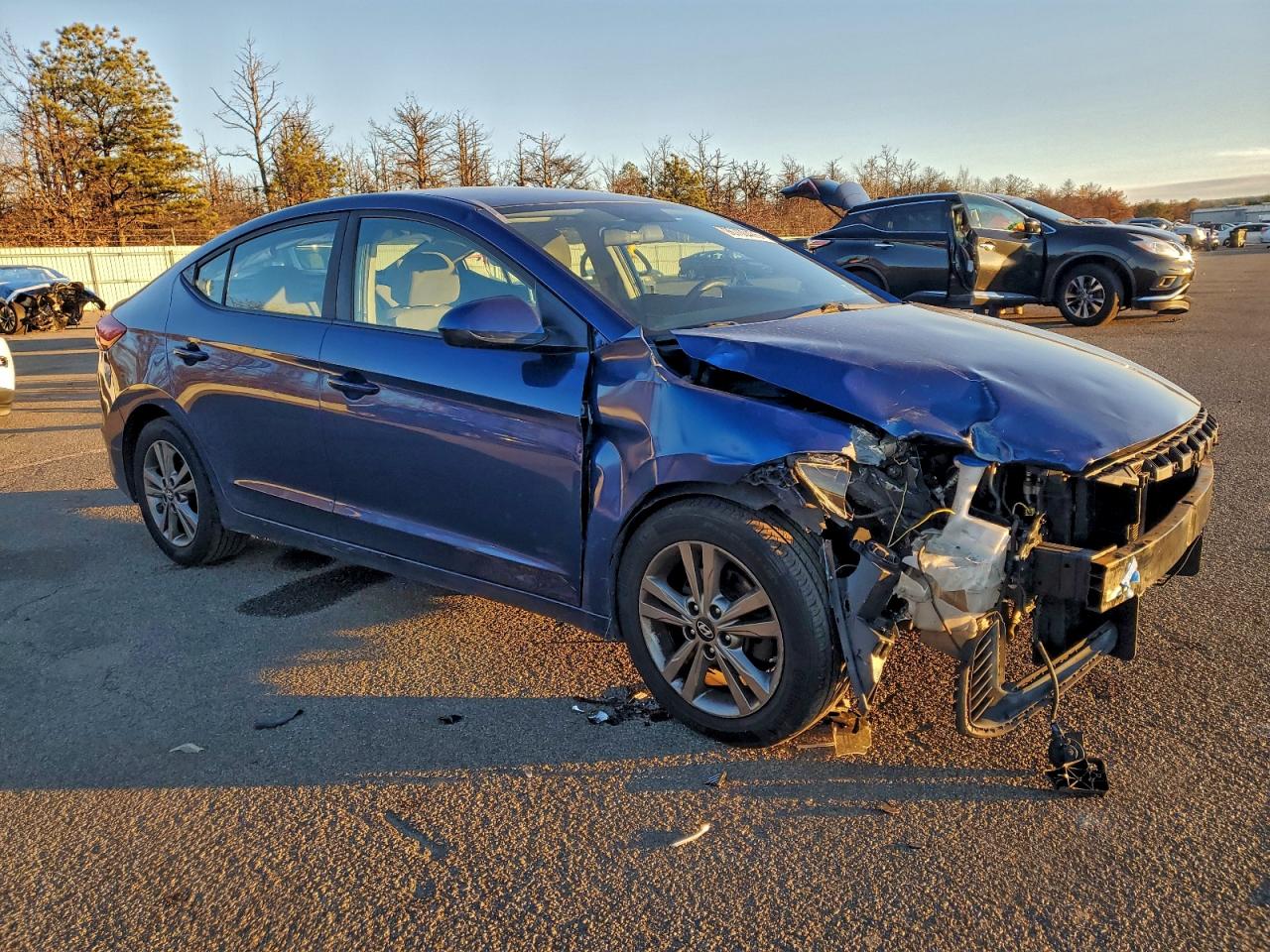 2018 HYUNDAI ELANTRA SEL photo 4