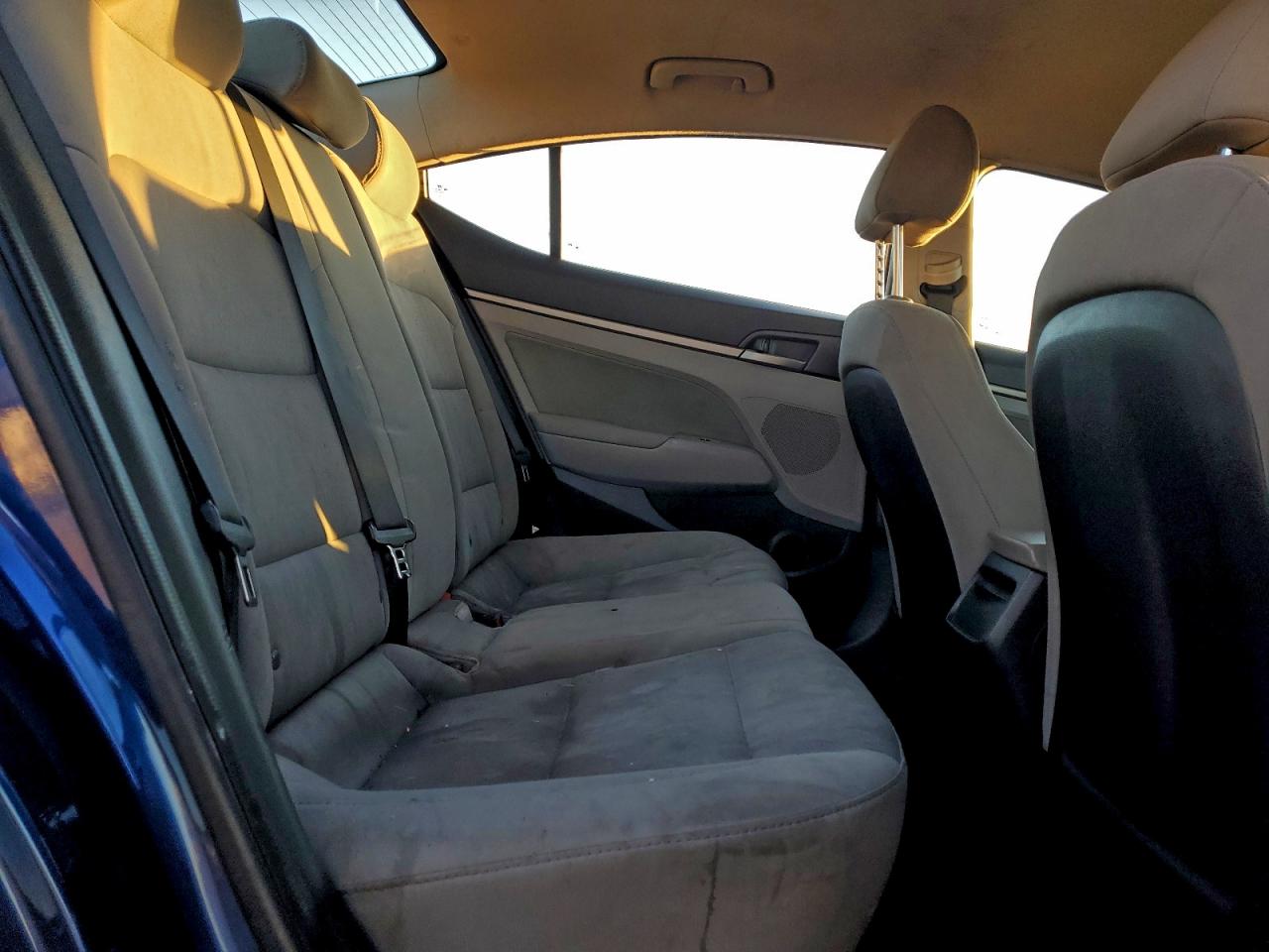 2018 HYUNDAI ELANTRA SEL photo 10