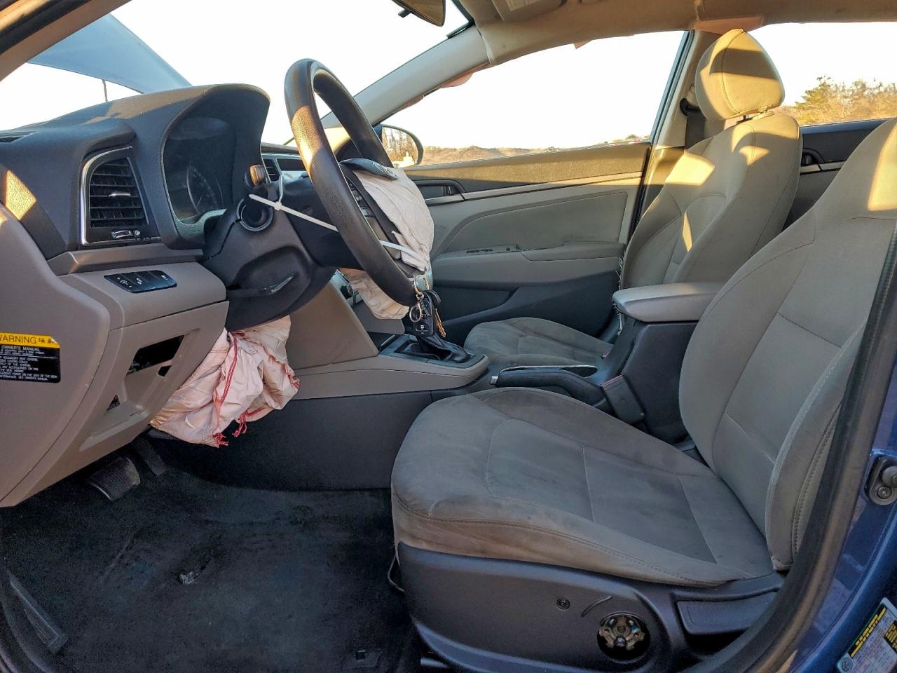 2018 HYUNDAI ELANTRA SEL photo 7