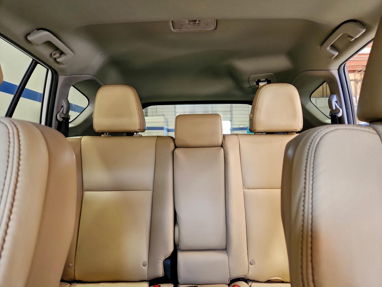 2015 TOYOTA RAV4 LIMITED photo 10