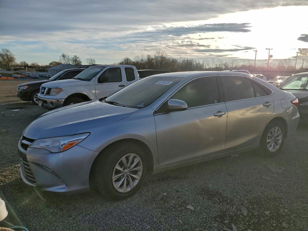 2017 TOYOTA CAMRY