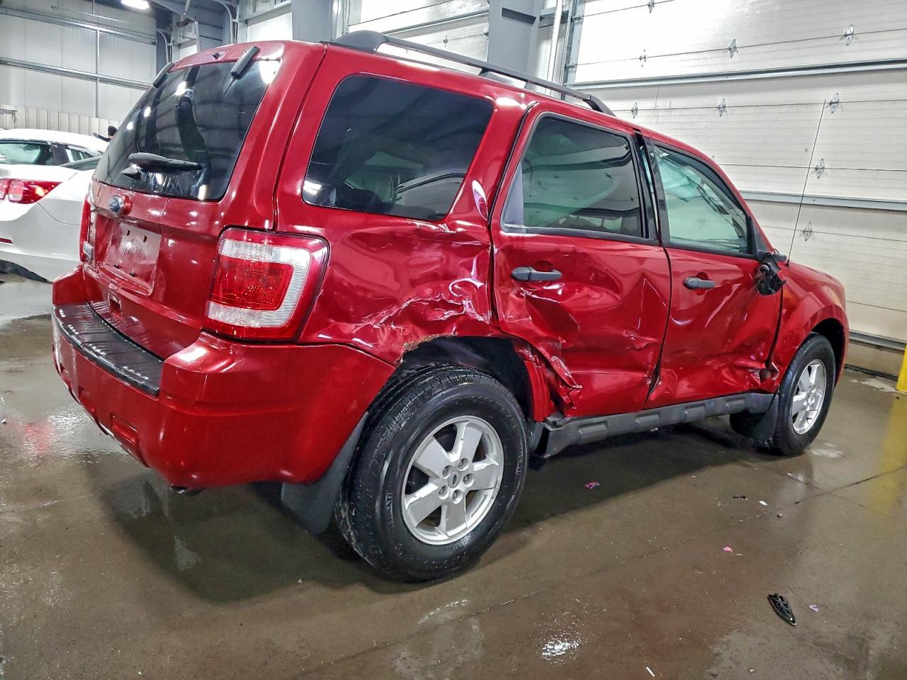 2011 FORD ESCAPE XLT photo 3