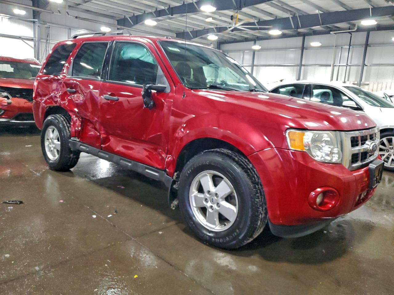 2011 FORD ESCAPE XLT photo 4