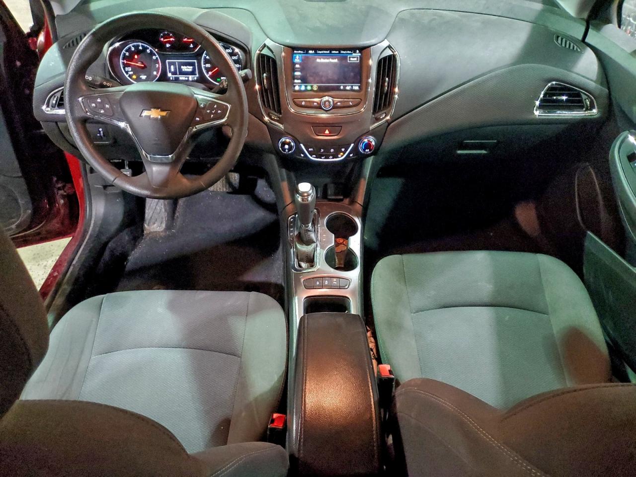 2019 CHEVROLET CRUZE LT photo 8