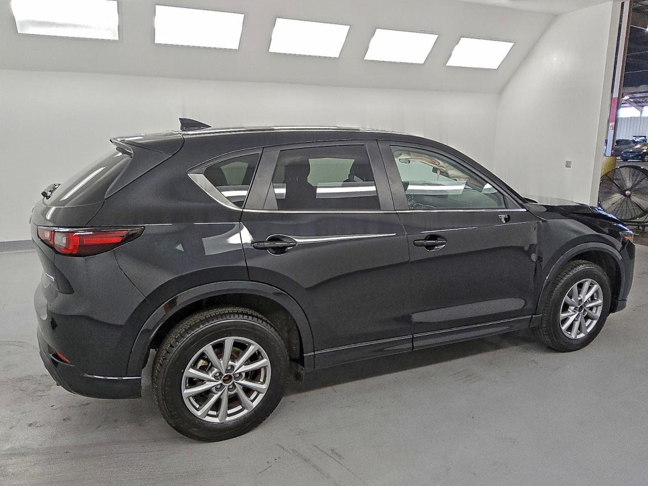 2025 MAZDA CX-5 SELECT photo 3