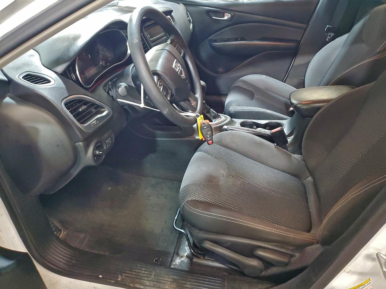 2015 DODGE DART SXT photo 7