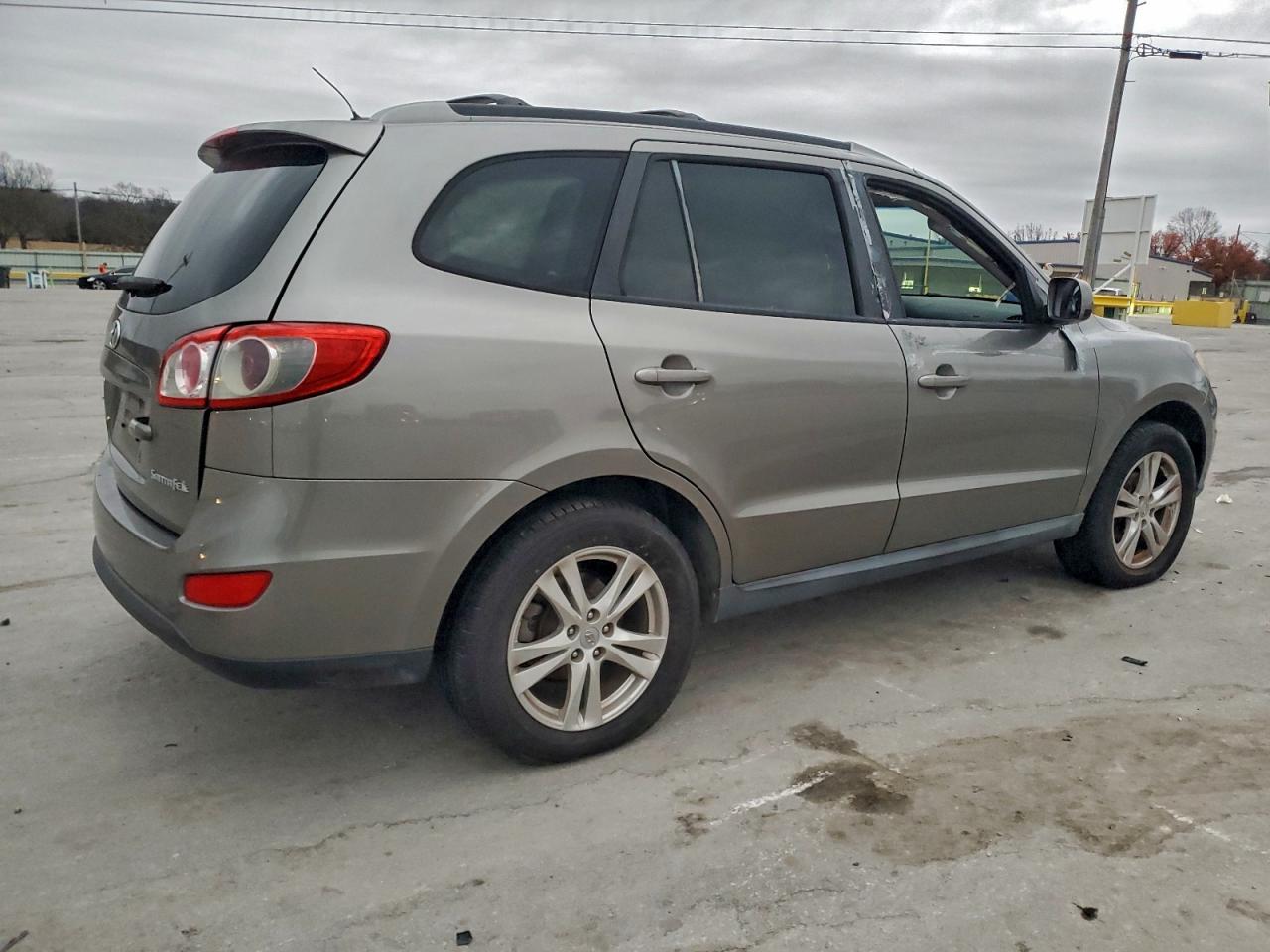 2011 HYUNDAI SANTA FE SE photo 3