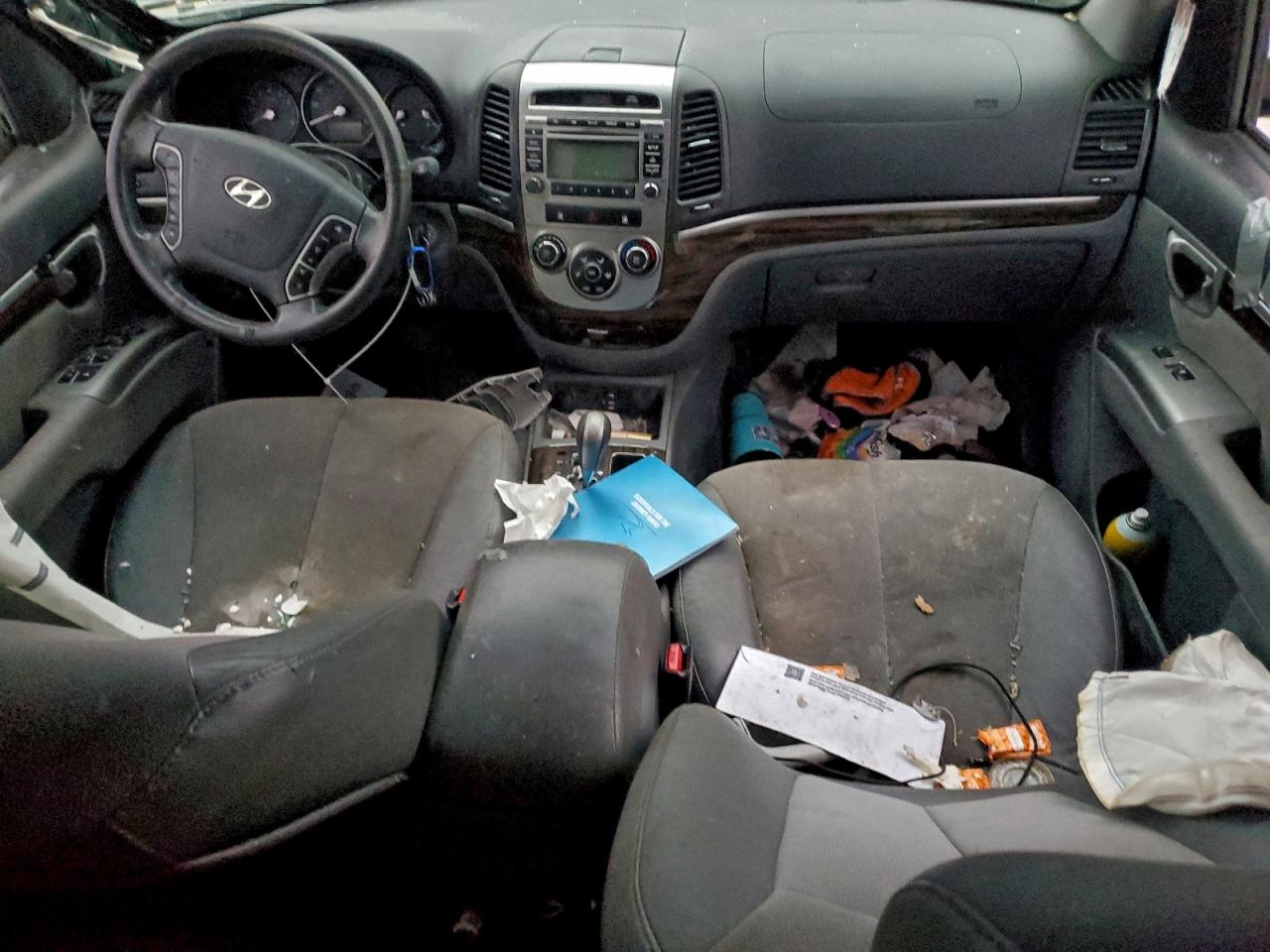 2011 HYUNDAI SANTA FE SE photo 8