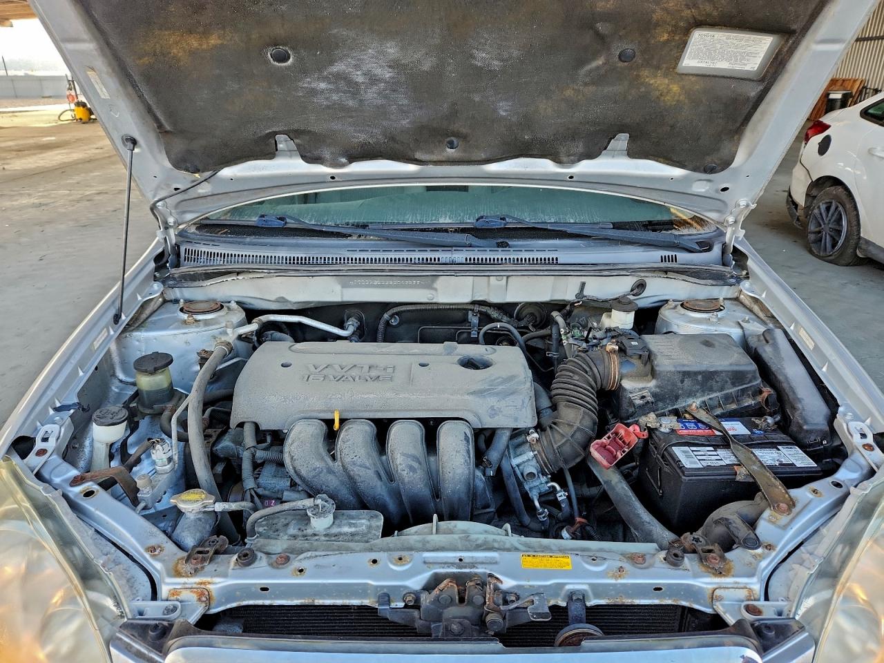 2005 TOYOTA COROLLA CE photo 11