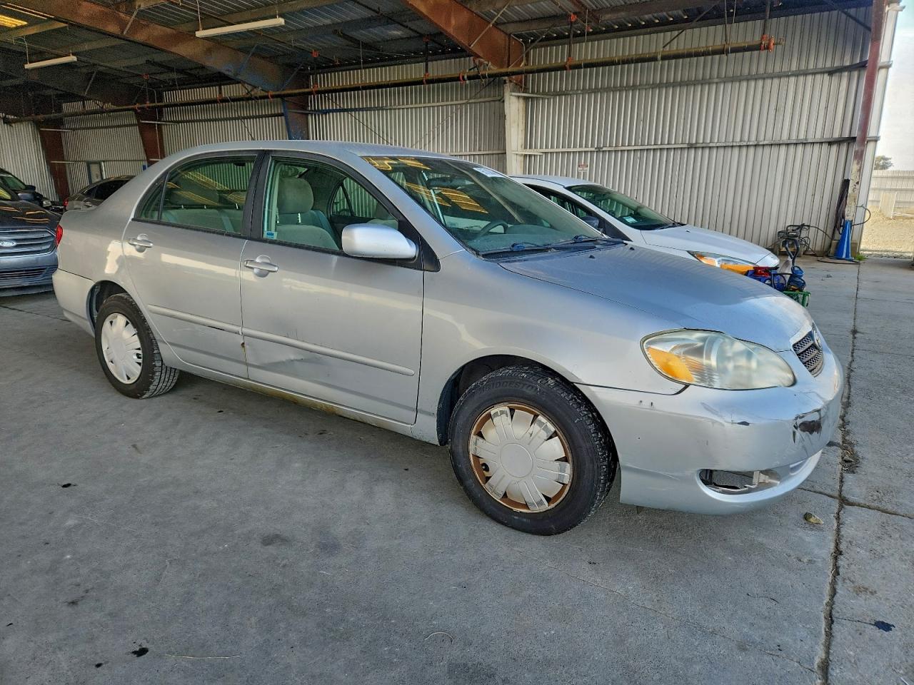 2005 TOYOTA COROLLA CE photo 4